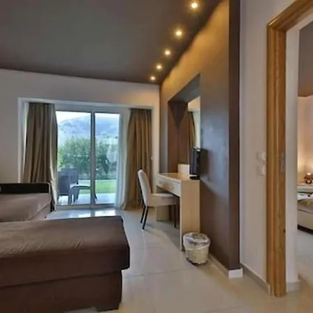 Anavadia Hotell 4*