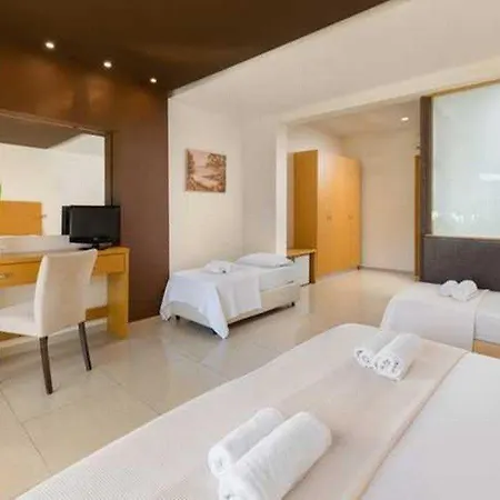 Hotel Anavadia 4*