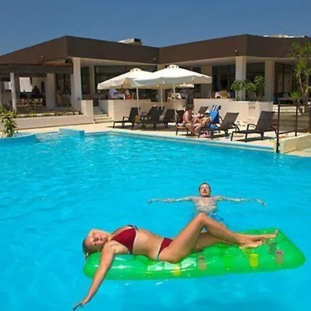Anavadia Hotel 4*