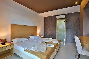 Hotel Anavadia 4*